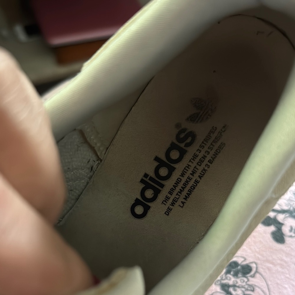Adidas Cream and Gold Sneakers with Suede Upper - Picture 4 of 6